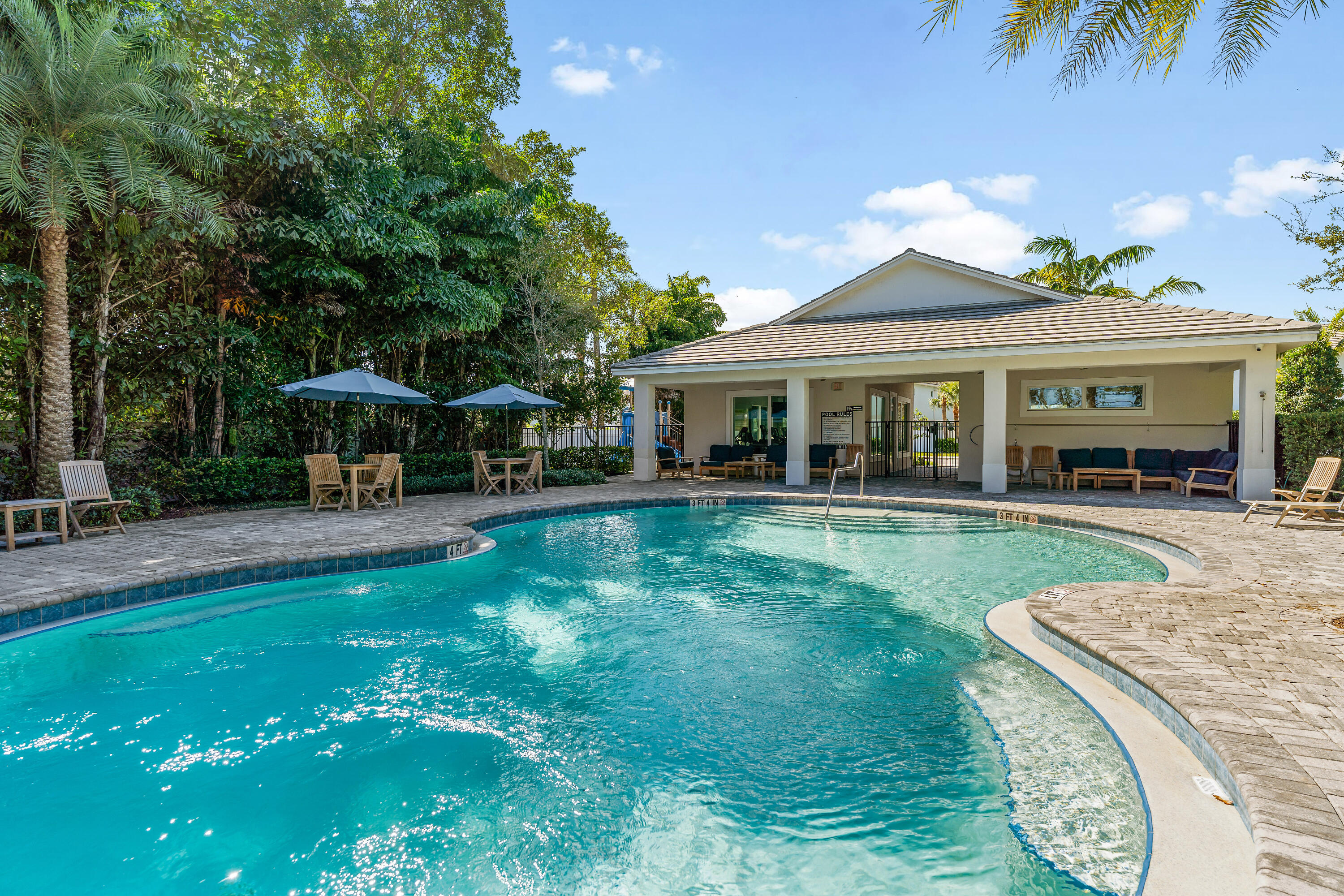 DEERFIELD CROSSING - Residential