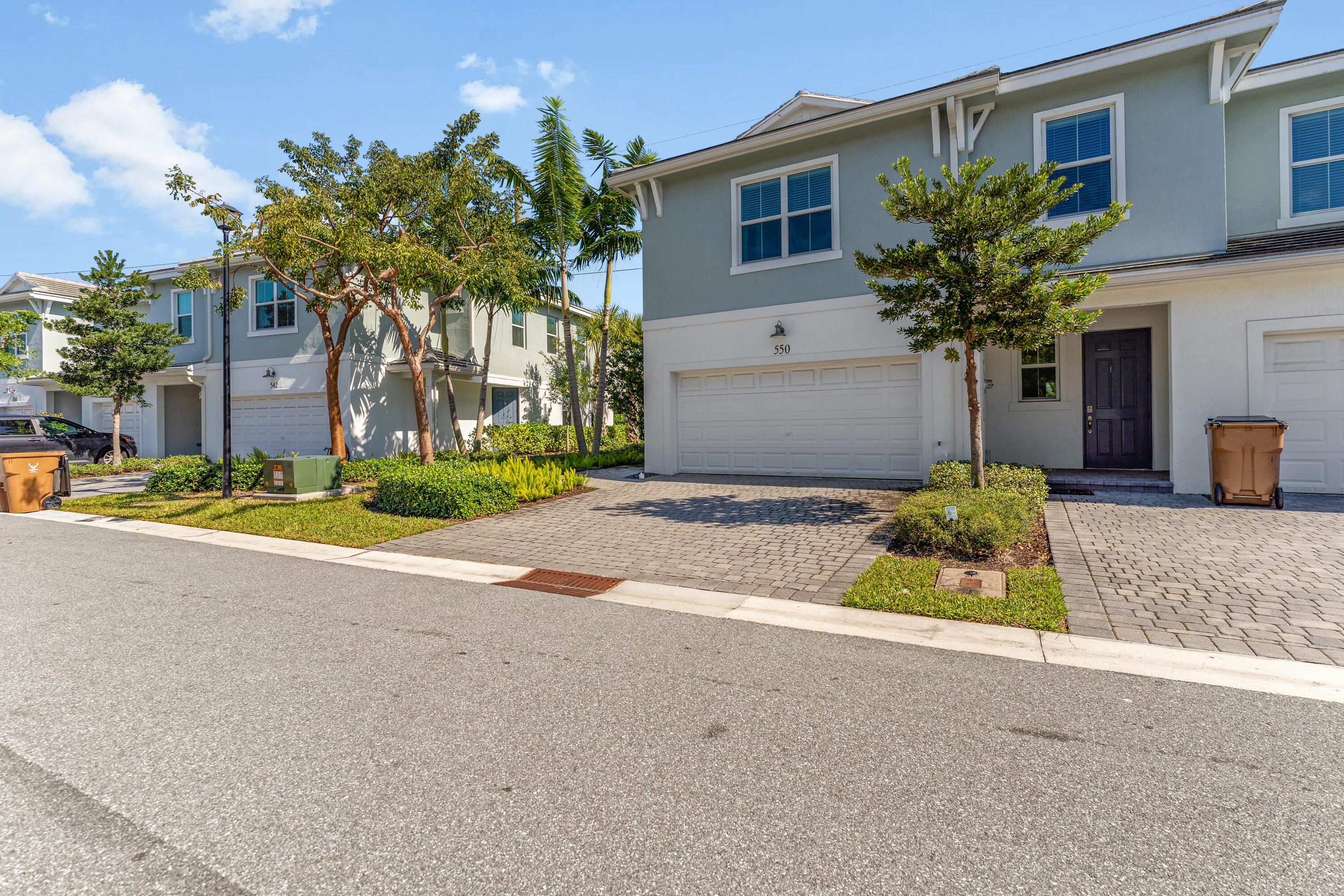 DEERFIELD CROSSING - Residential