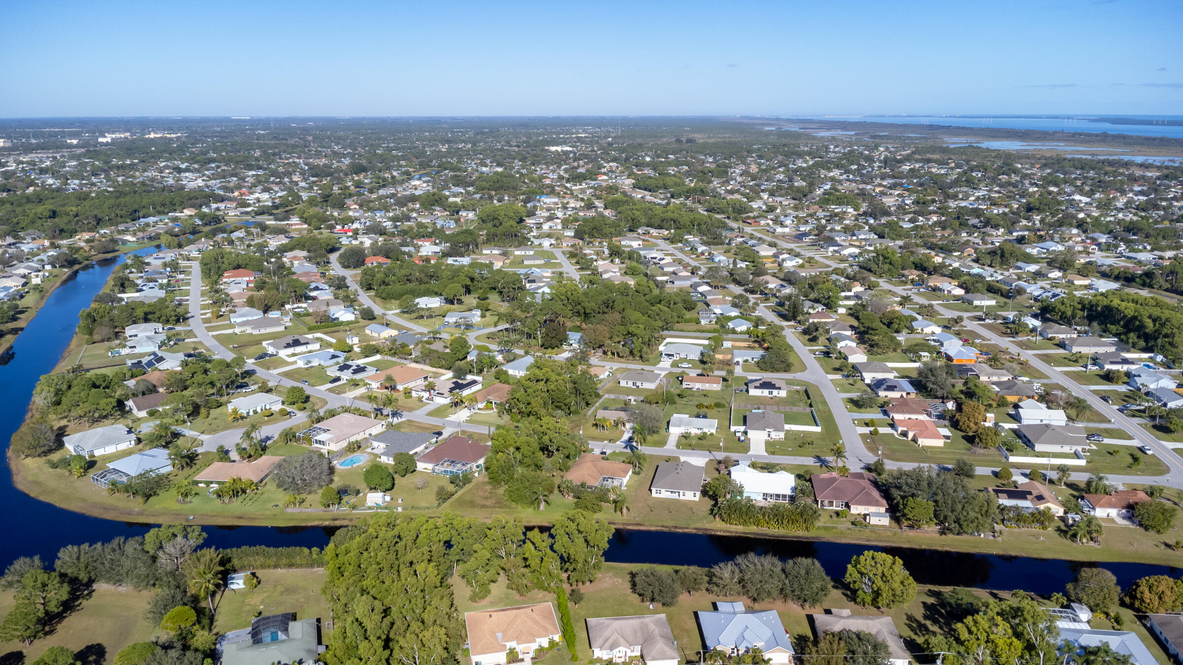 PORT ST LUCIE-SECTION 40- BLK 2833 LOT 43 (MAP 45/ - Land