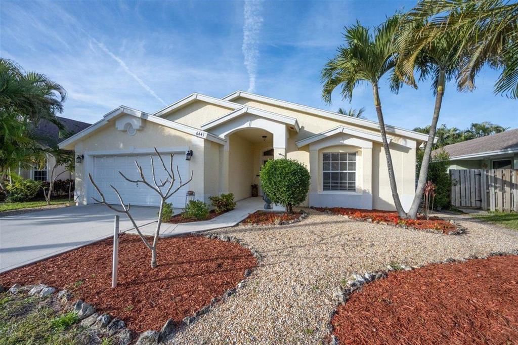 Photo of 6441 Mullin Street, Jupiter, FL 33458 (MLS # R10686445)