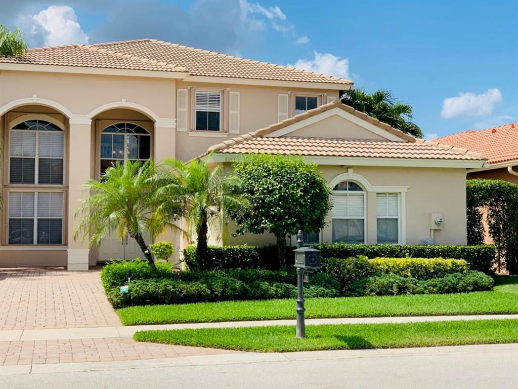 Photo of 120 Via Condado Way, Palm Beach Gardens, FL 33418 (MLS # R10713801)