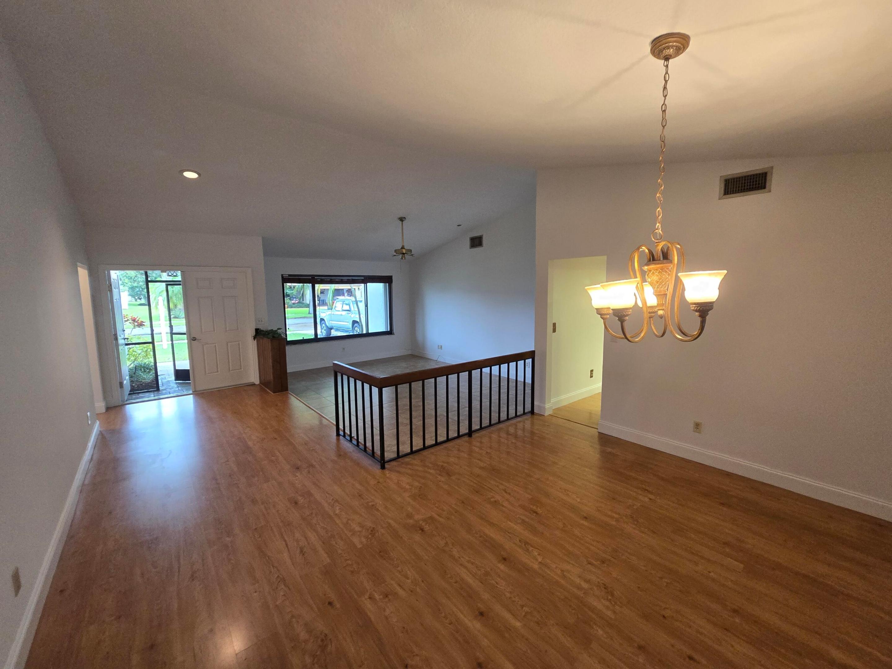 NOB HILL ESTATES 2ND SEC - Residential