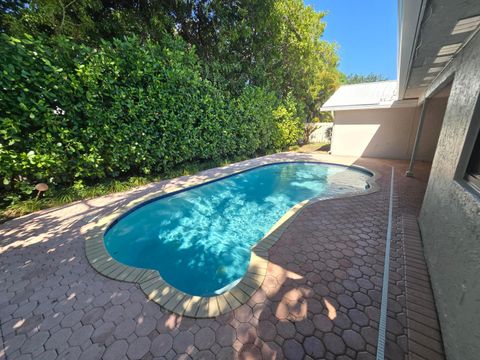 Tiny photo for 10207 NW 7th Court, Plantation, FL 33324 (MLS # B26001299)