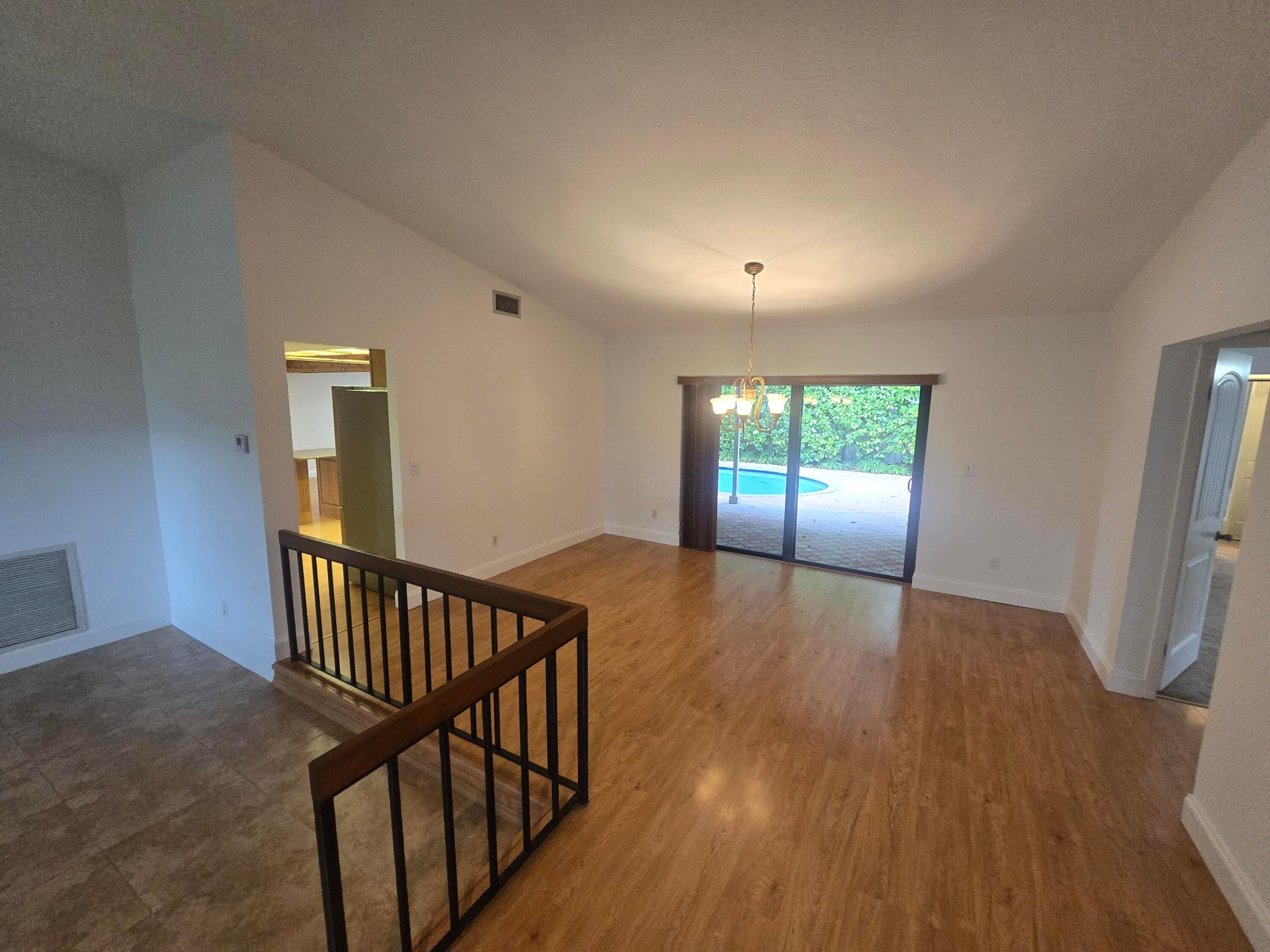 NOB HILL ESTATES 2ND SEC - Residential