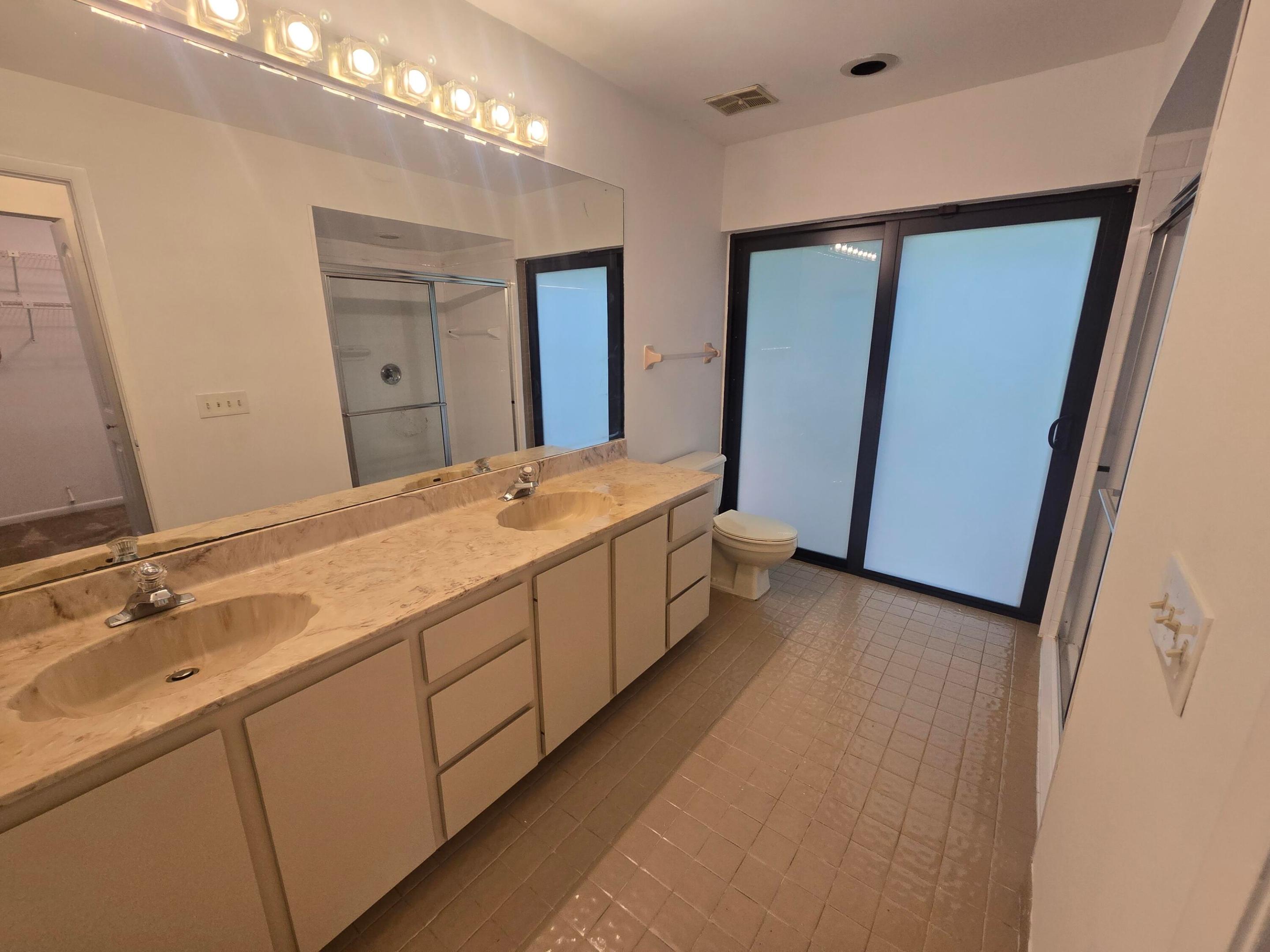 NOB HILL ESTATES 2ND SEC - Residential