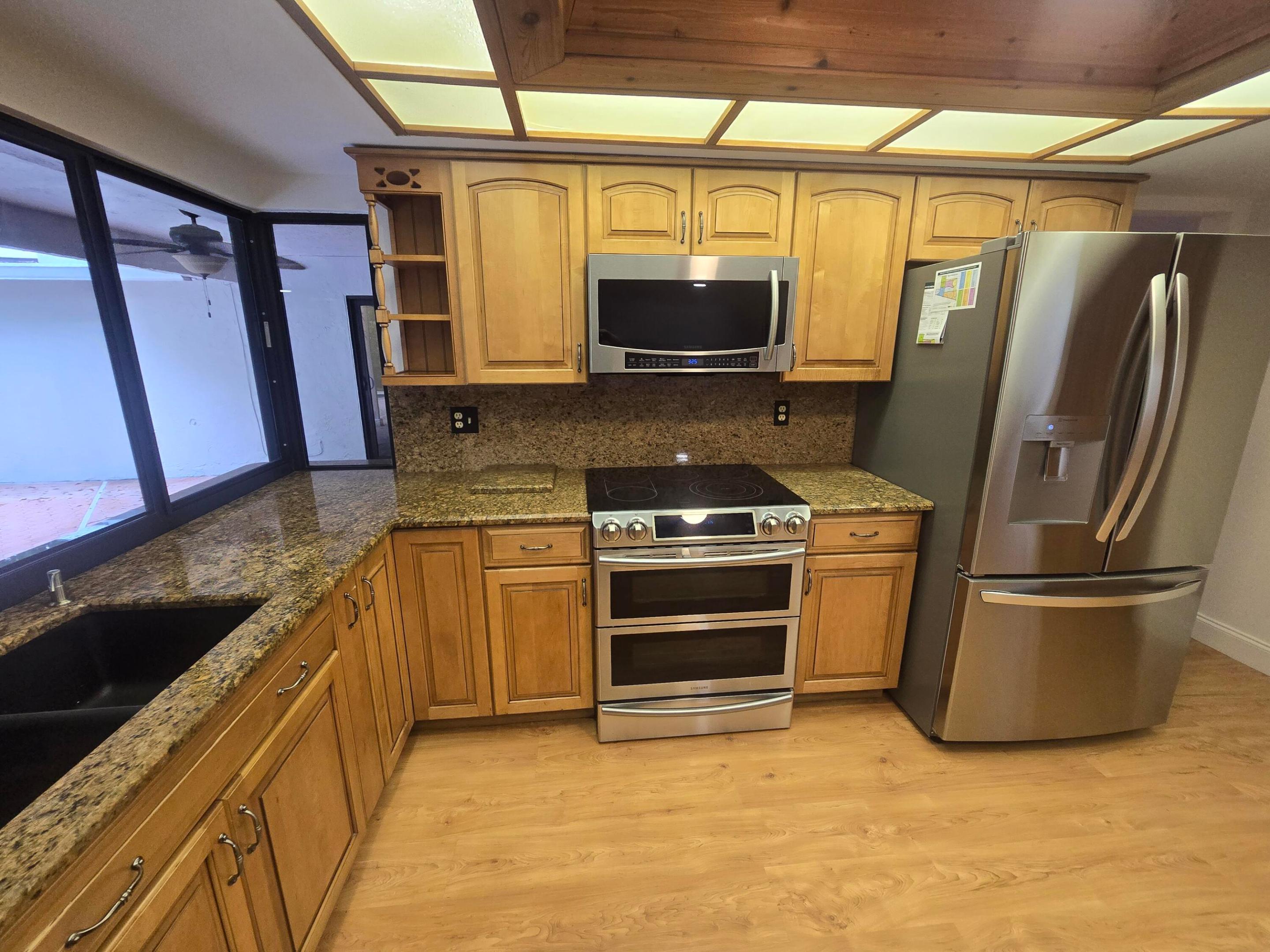 NOB HILL ESTATES 2ND SEC - Residential