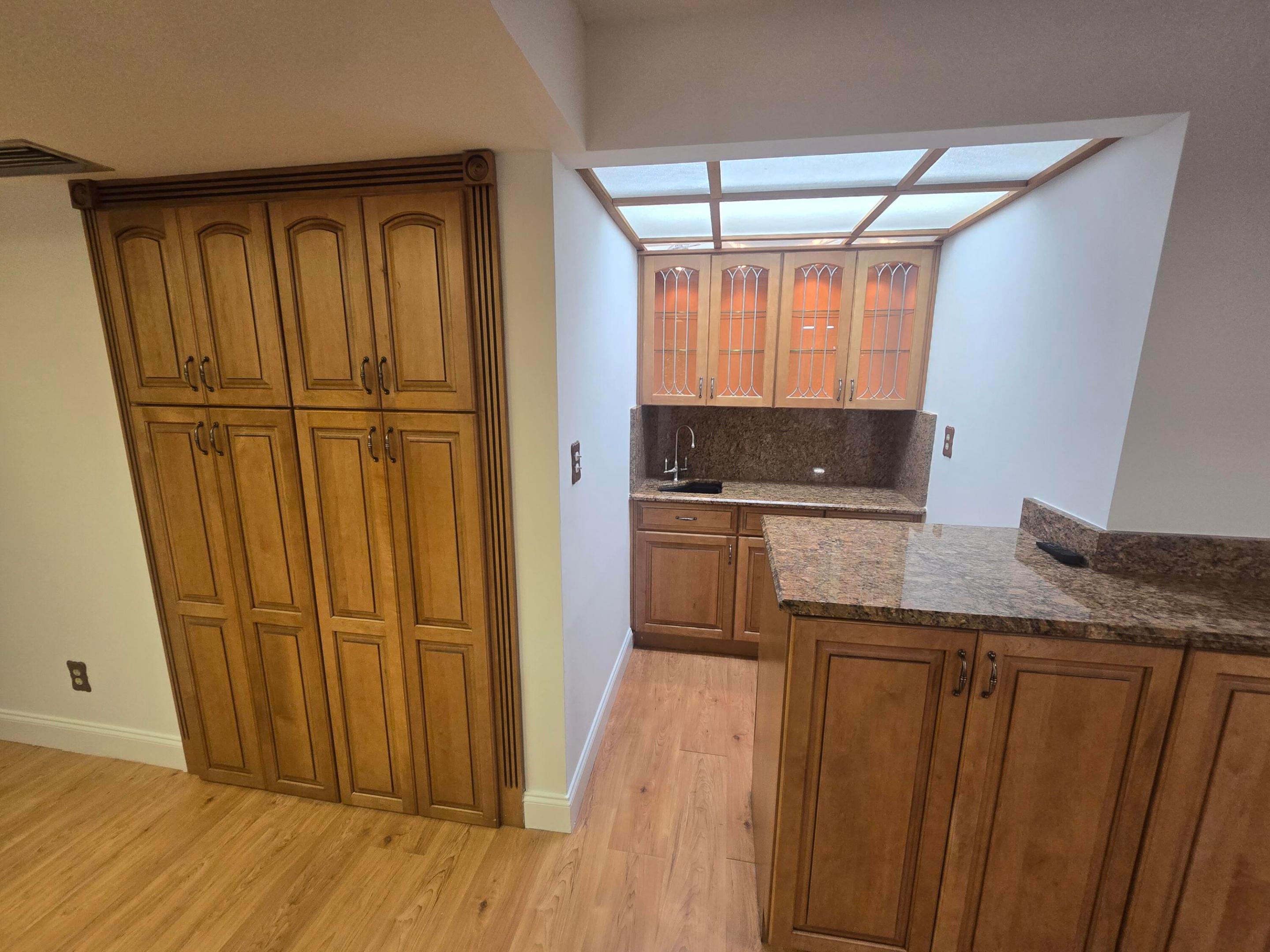 NOB HILL ESTATES 2ND SEC - Residential