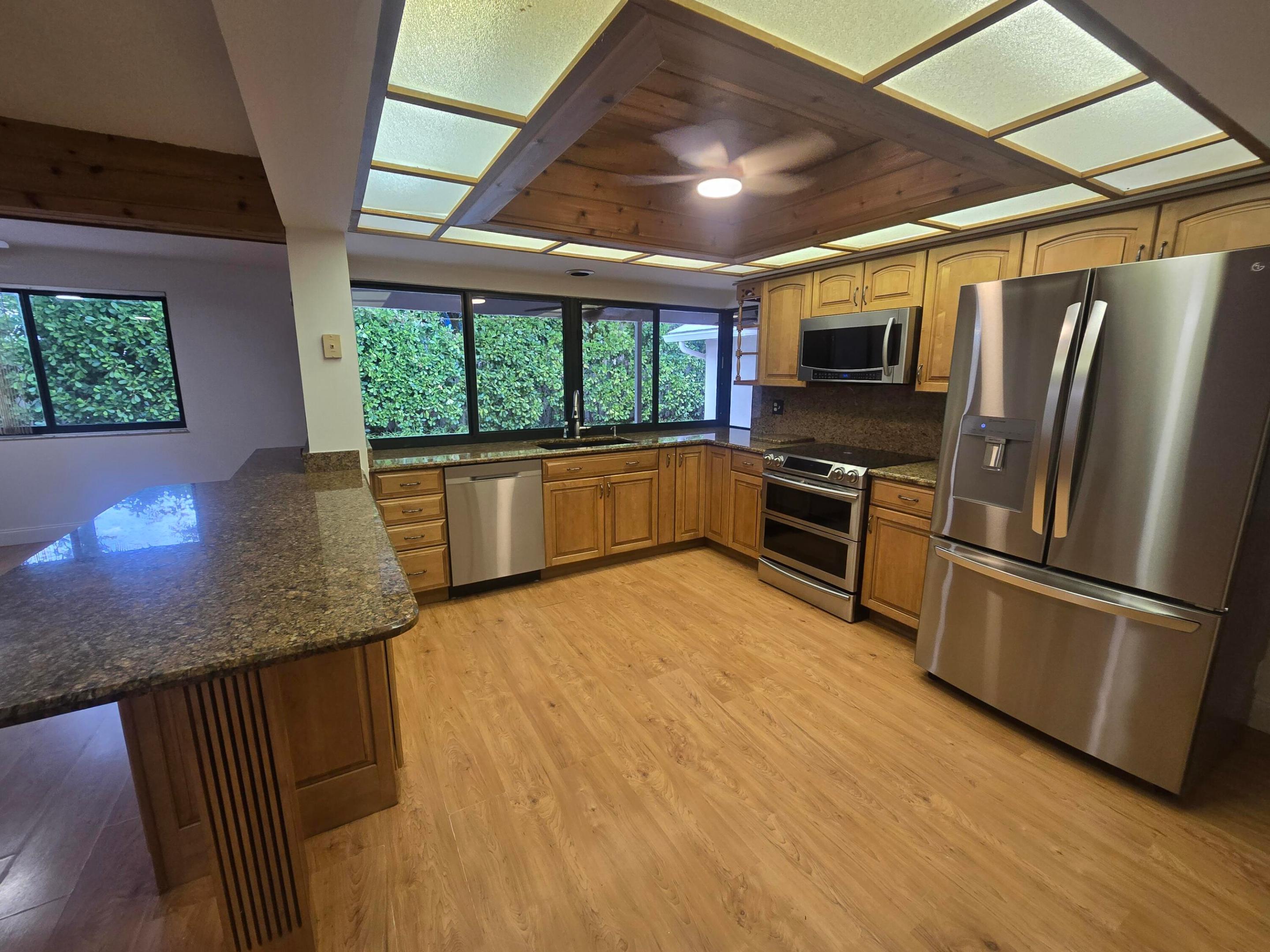 NOB HILL ESTATES 2ND SEC - Residential