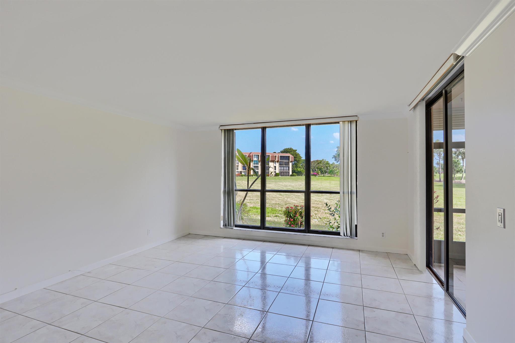 WOODLAND LAKES - Residential Lease