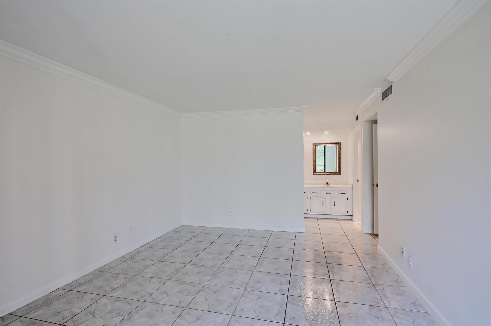 WOODLAND LAKES - Residential Lease