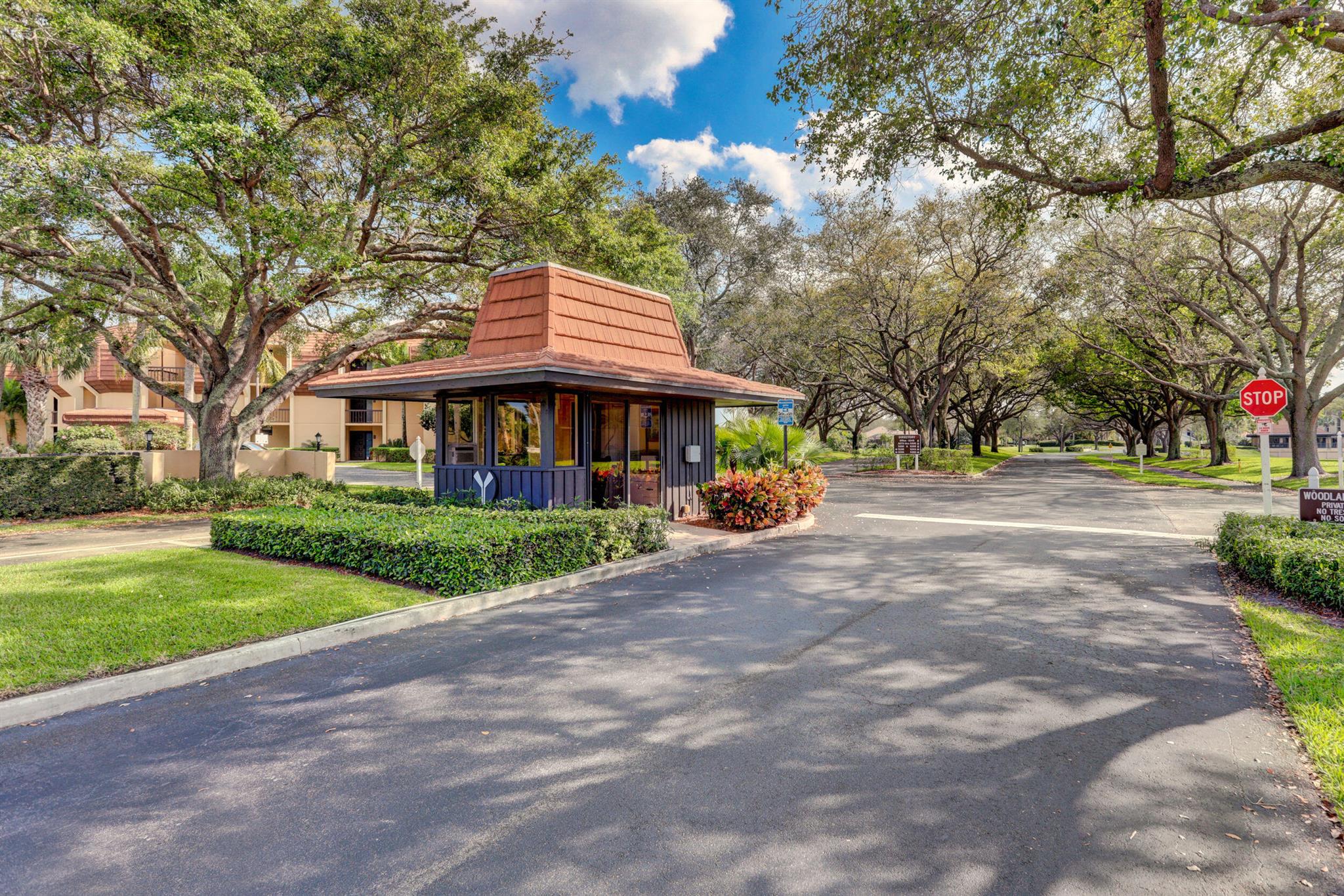 WOODLAND LAKES - Residential Lease