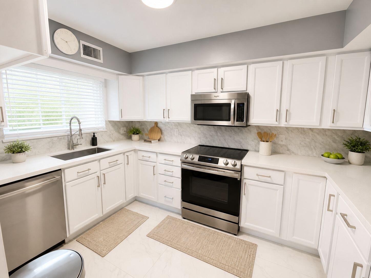 2520 Van Buren Street 16