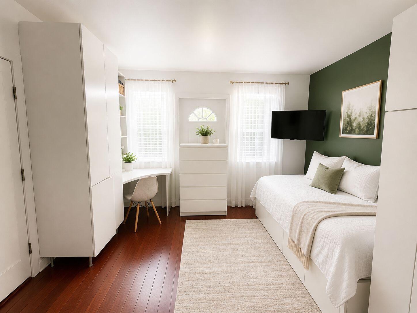 HOLLYWOOD LITTLE RANCHES - Residential
