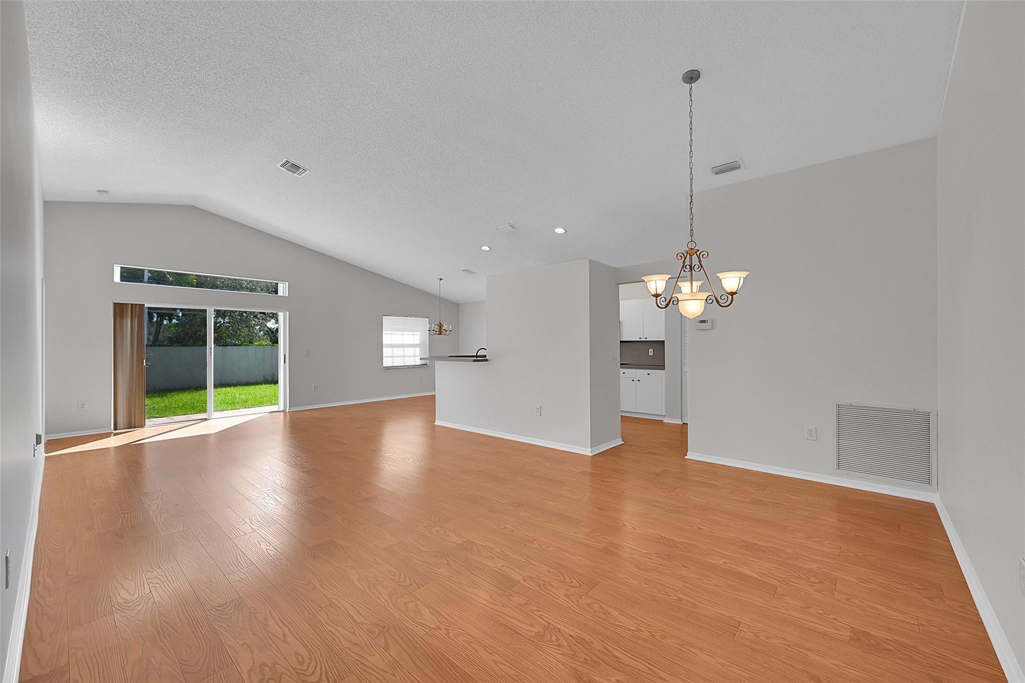 Pine Ridge South 133-16 B - Residential