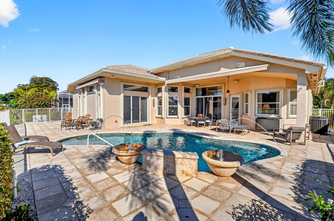 VALENCIA PALMS - Residential