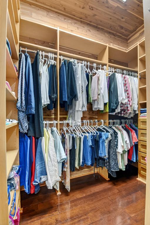 VALENCIA PALMS - Residential