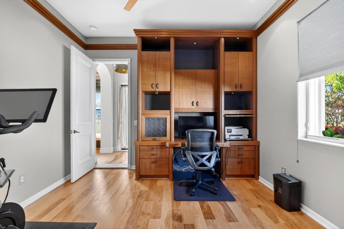 VALENCIA PALMS - Residential