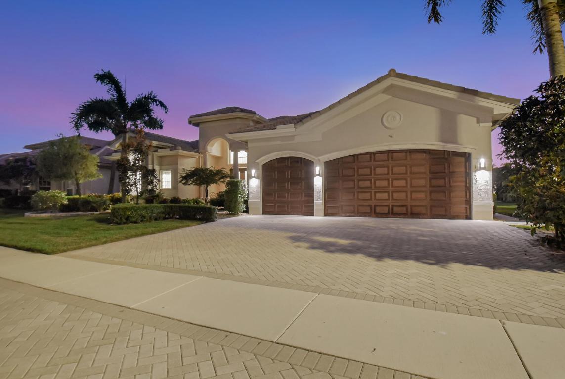 VALENCIA PALMS - Residential