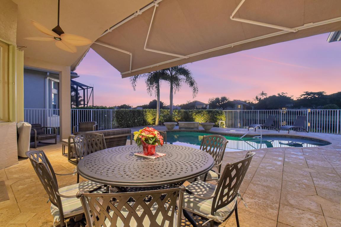 VALENCIA PALMS - Residential