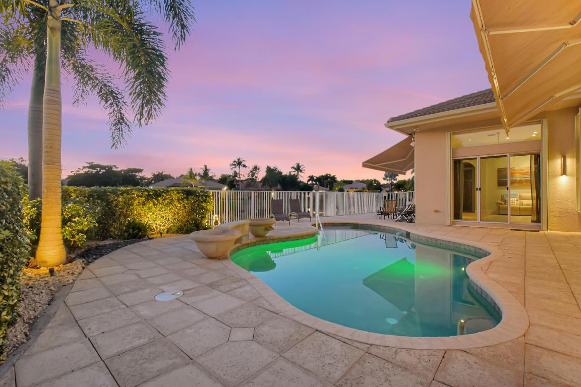 VALENCIA PALMS - Residential