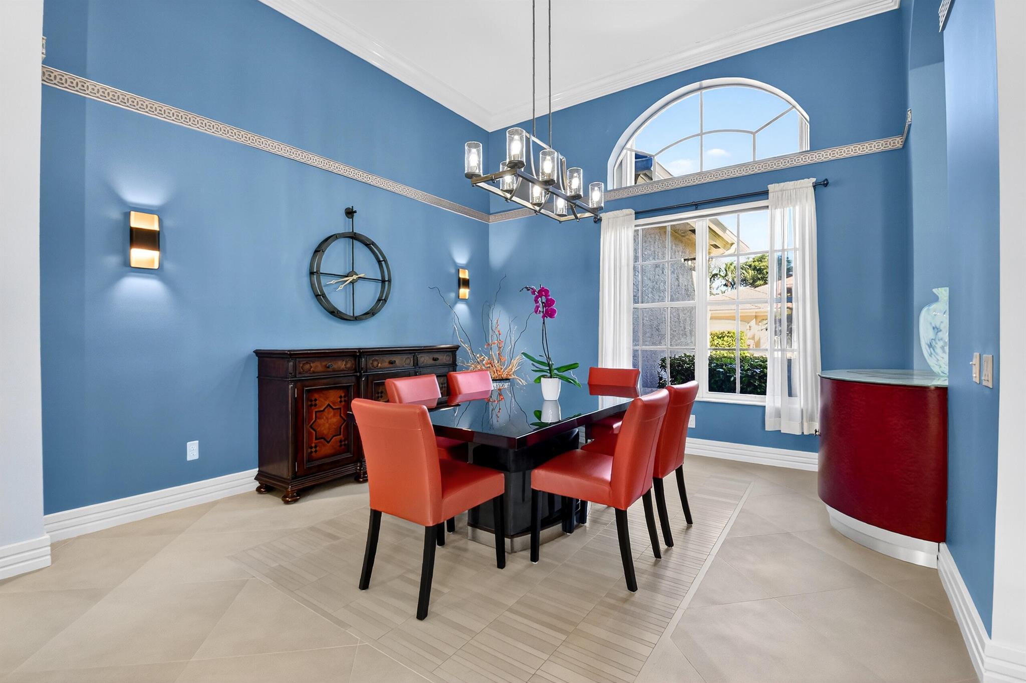 VALENCIA PALMS - Residential