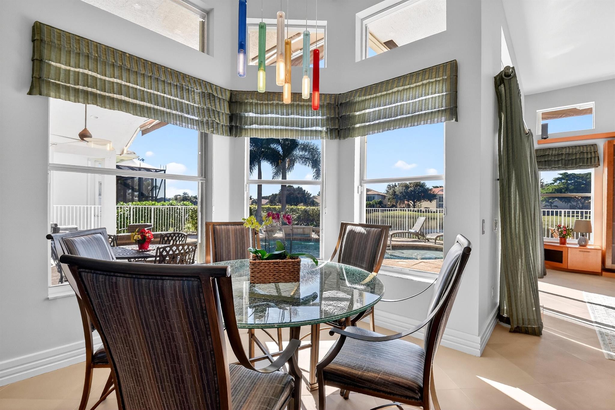 VALENCIA PALMS - Residential