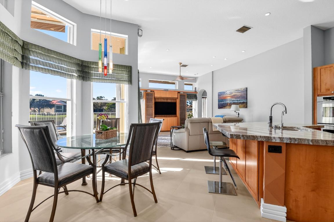 VALENCIA PALMS - Residential