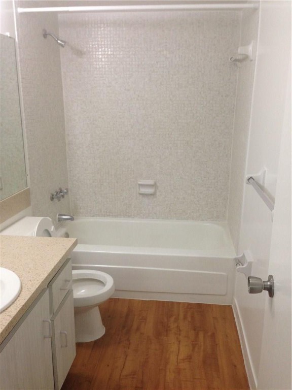 Crystal Lake 2nd Sec 59-5 - Residential Lease