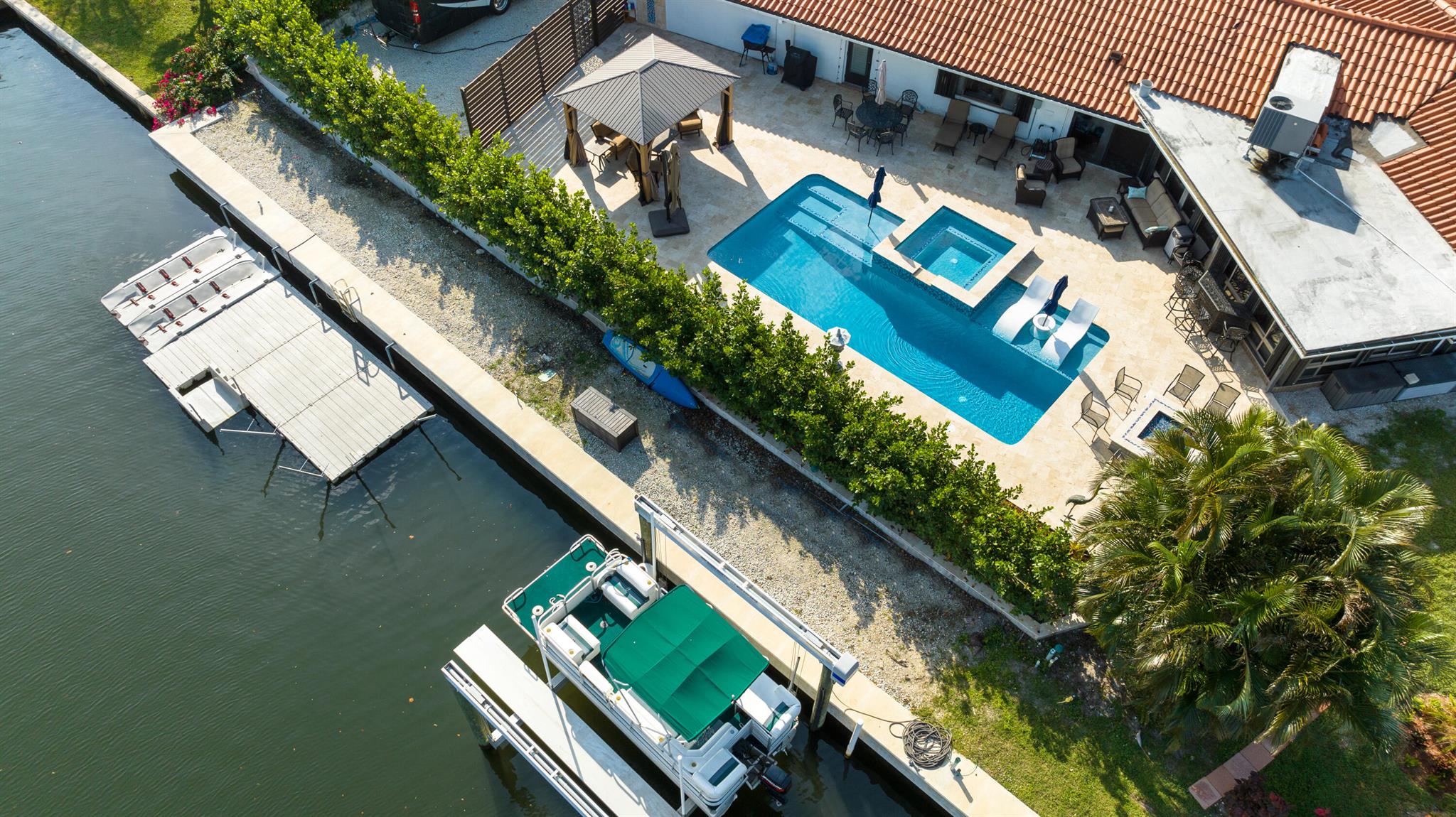 COUNTRY CLUB ADD TO VILLA - Residential