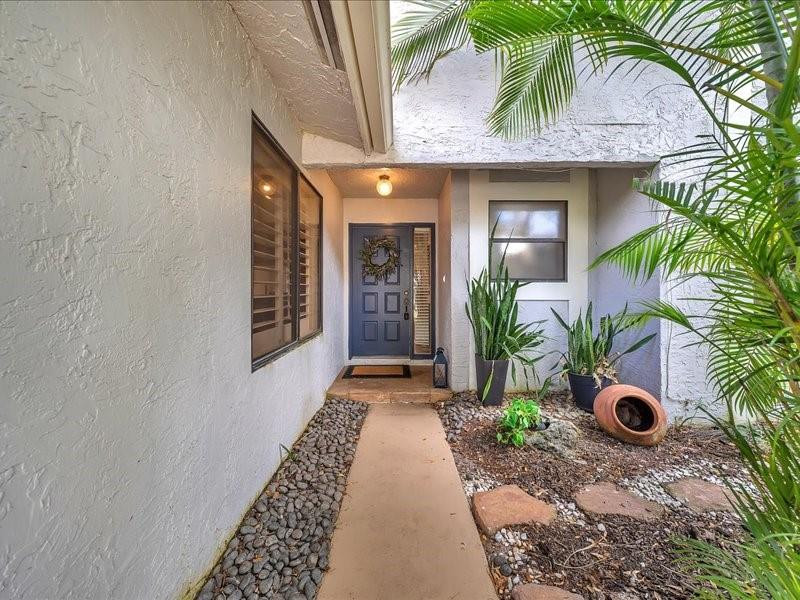 3272 Deer Creek Lake Shore Drive 3272