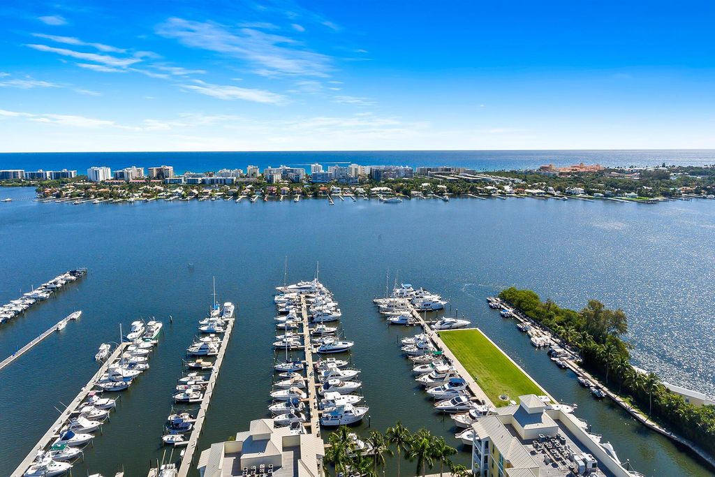 Photo of 806 E Windward Way #321, Lantana, FL 33462 (MLS # R11081307)