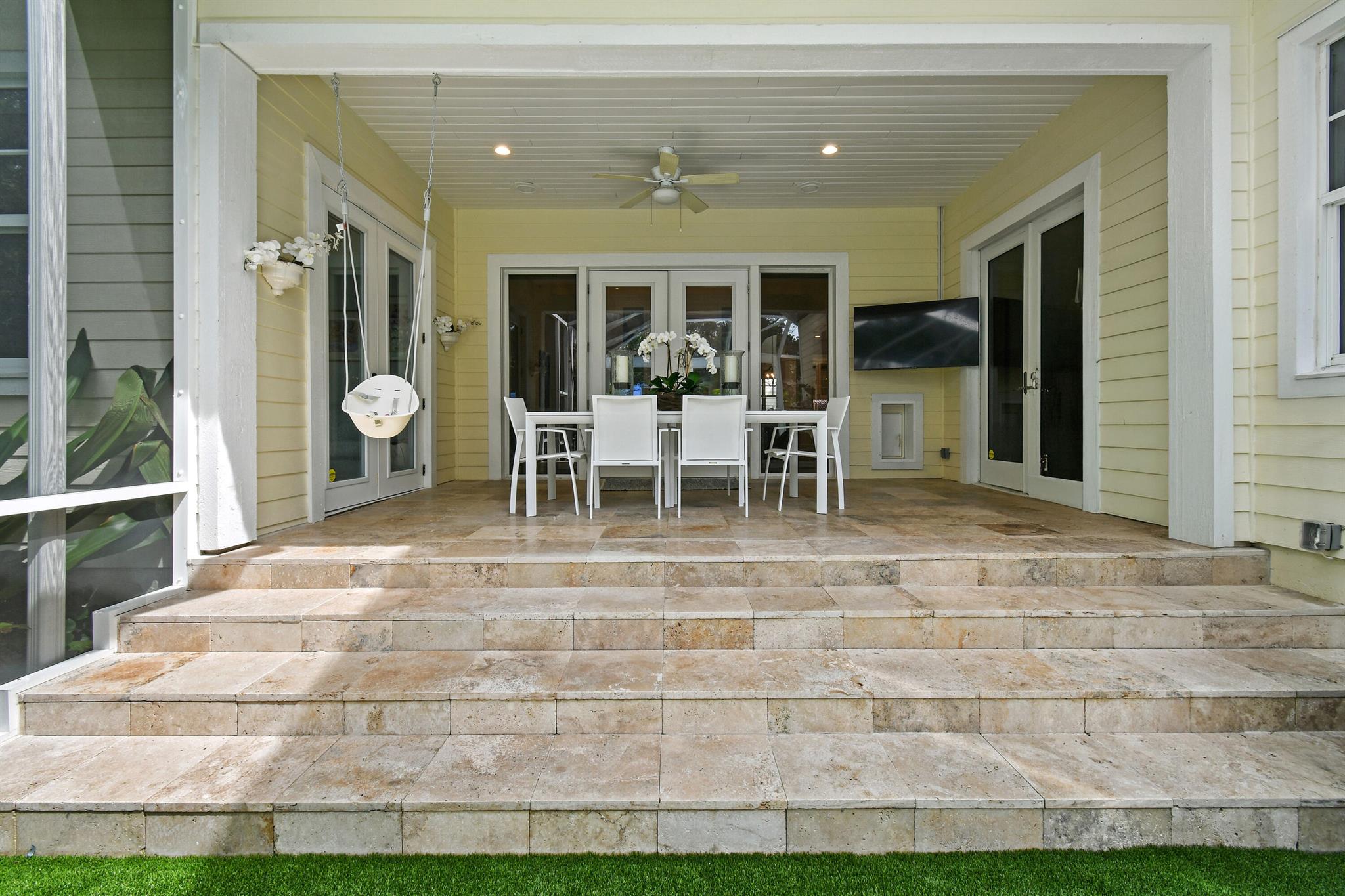 NATURES HIDEAWAY - Residential