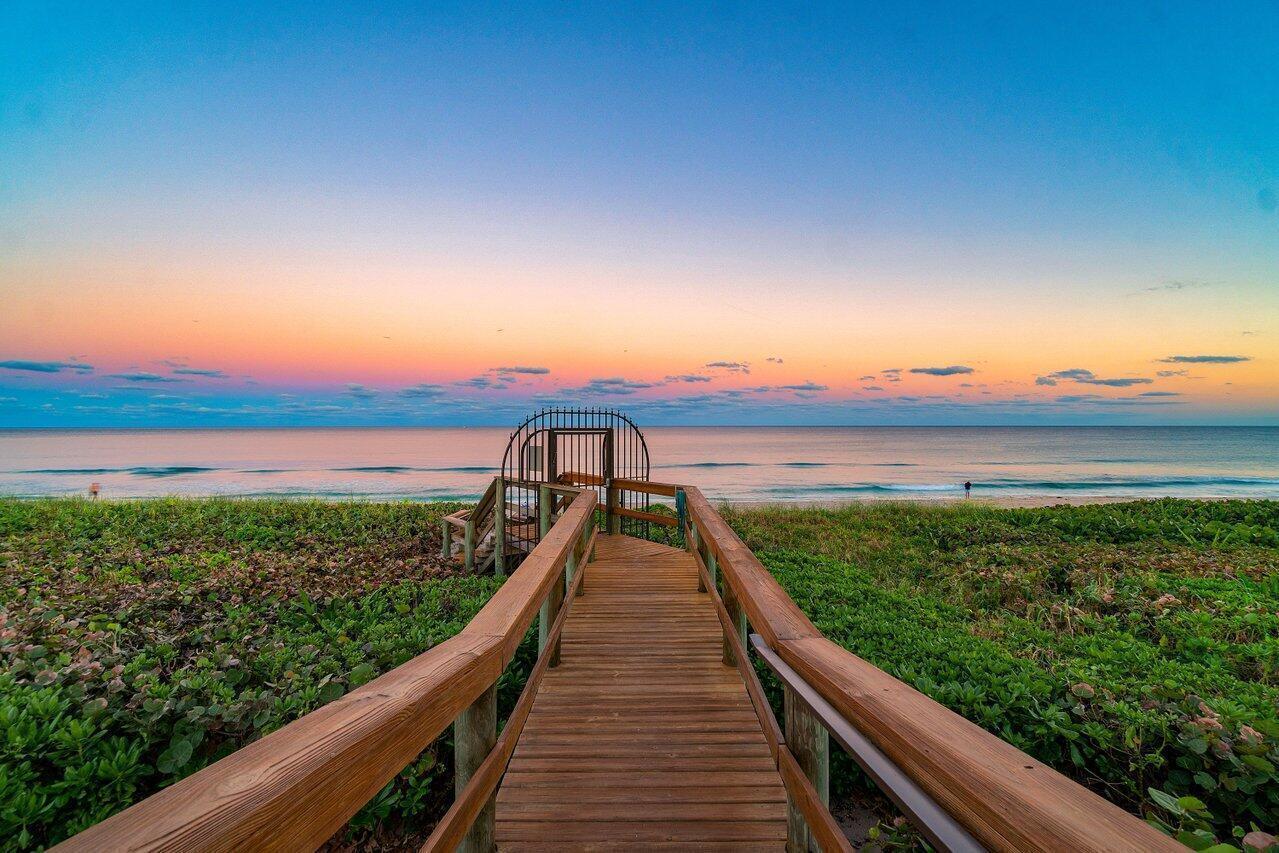 PALM BEACH HAMPTON CONDO - Residential