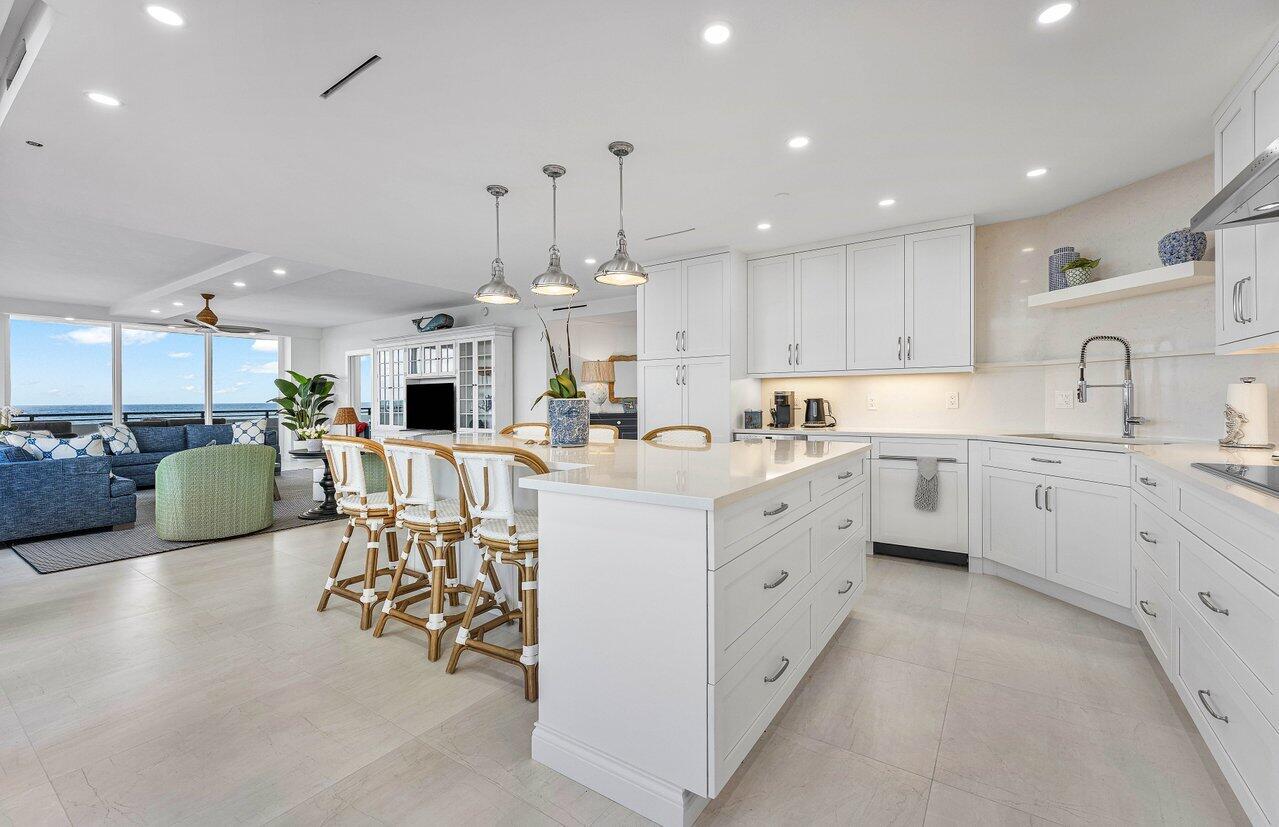 PALM BEACH HAMPTON CONDO - Residential