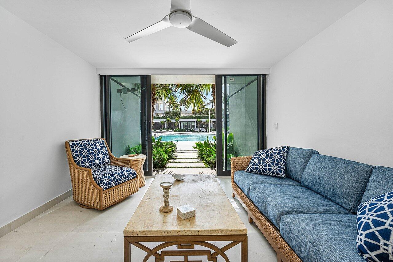 PALM BEACH HAMPTON CONDO - Residential