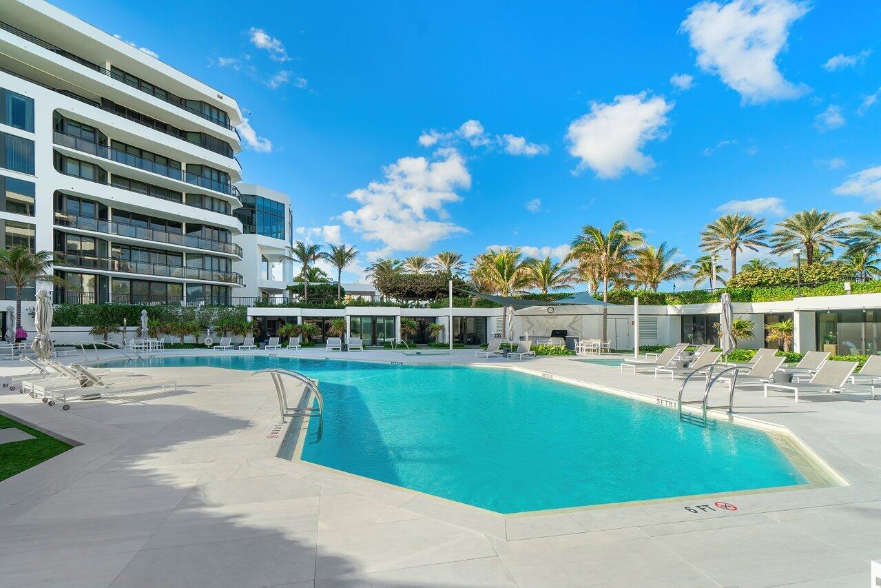 PALM BEACH HAMPTON CONDO - Residential