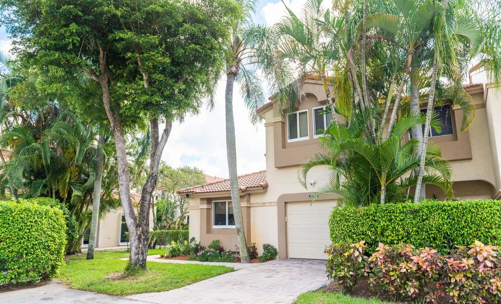 Photo of 6788 Via Regina, Boca Raton, FL 33433 (MLS # R11098564)