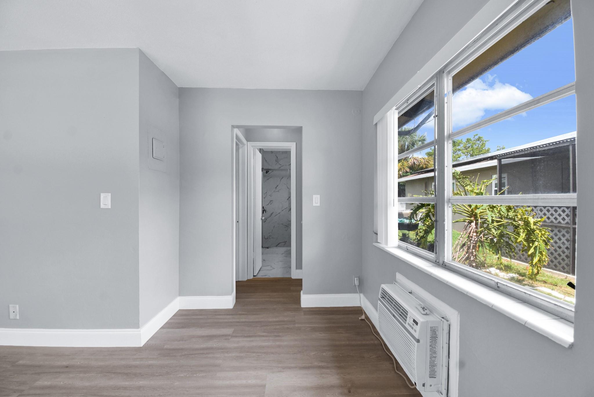 CORAL KEY VILLAS 5TH SEC - Residential Lease