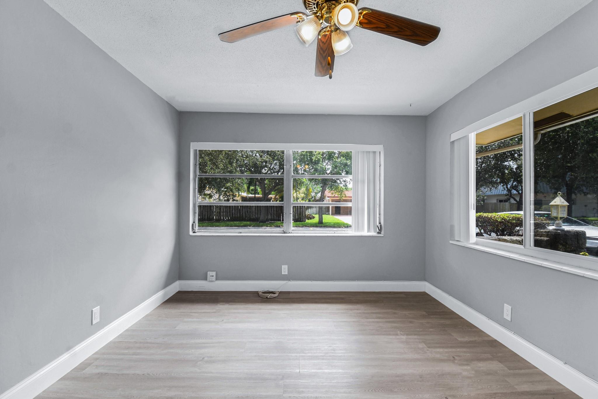 CORAL KEY VILLAS 5TH SEC - Residential Lease