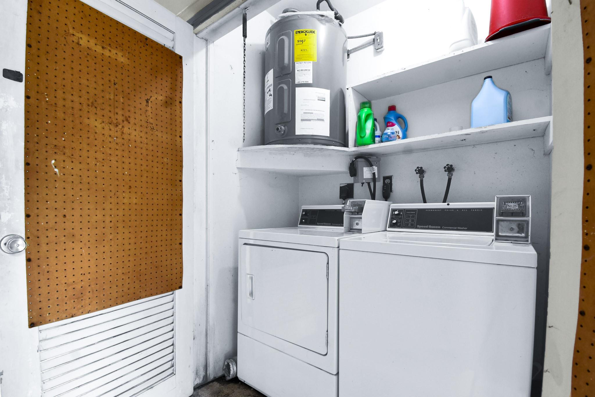 CORAL KEY VILLAS 5TH SEC - Residential Lease