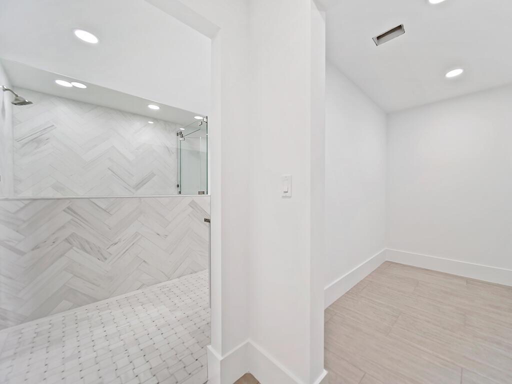 Monarch Country Club - Residential