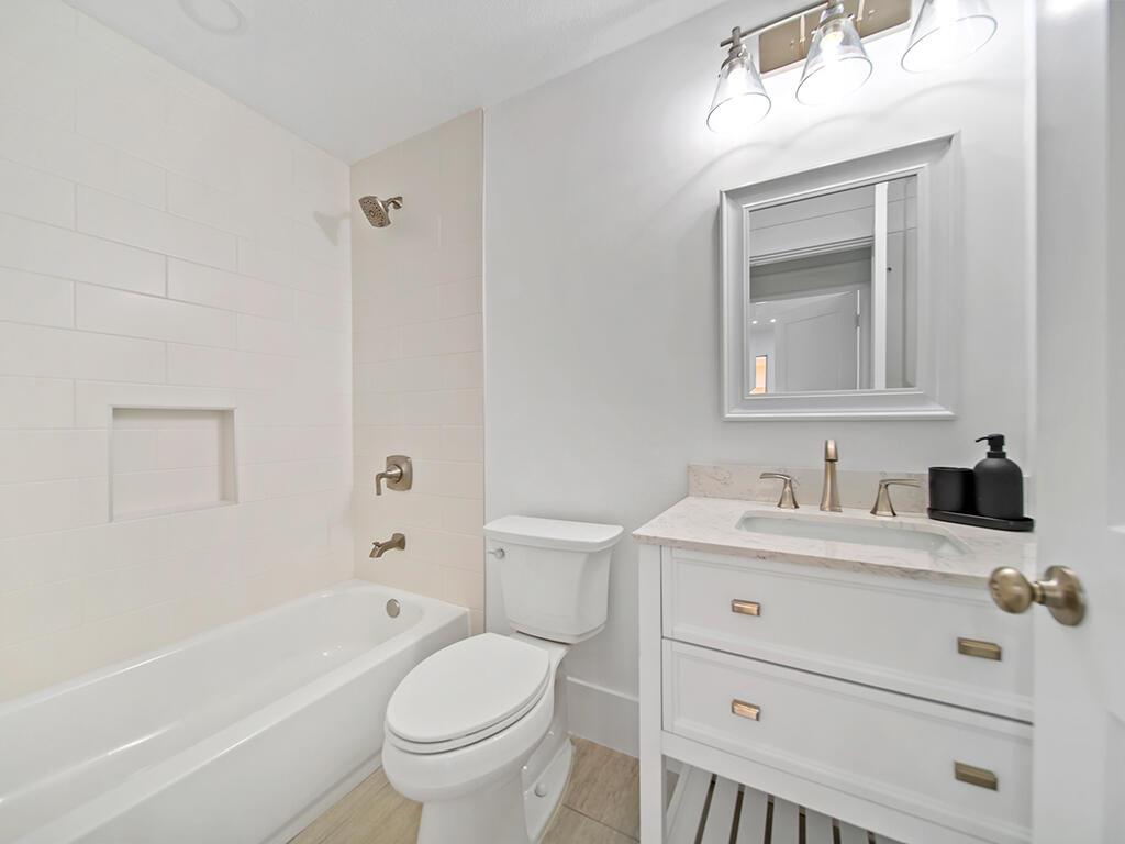 Monarch Country Club - Residential