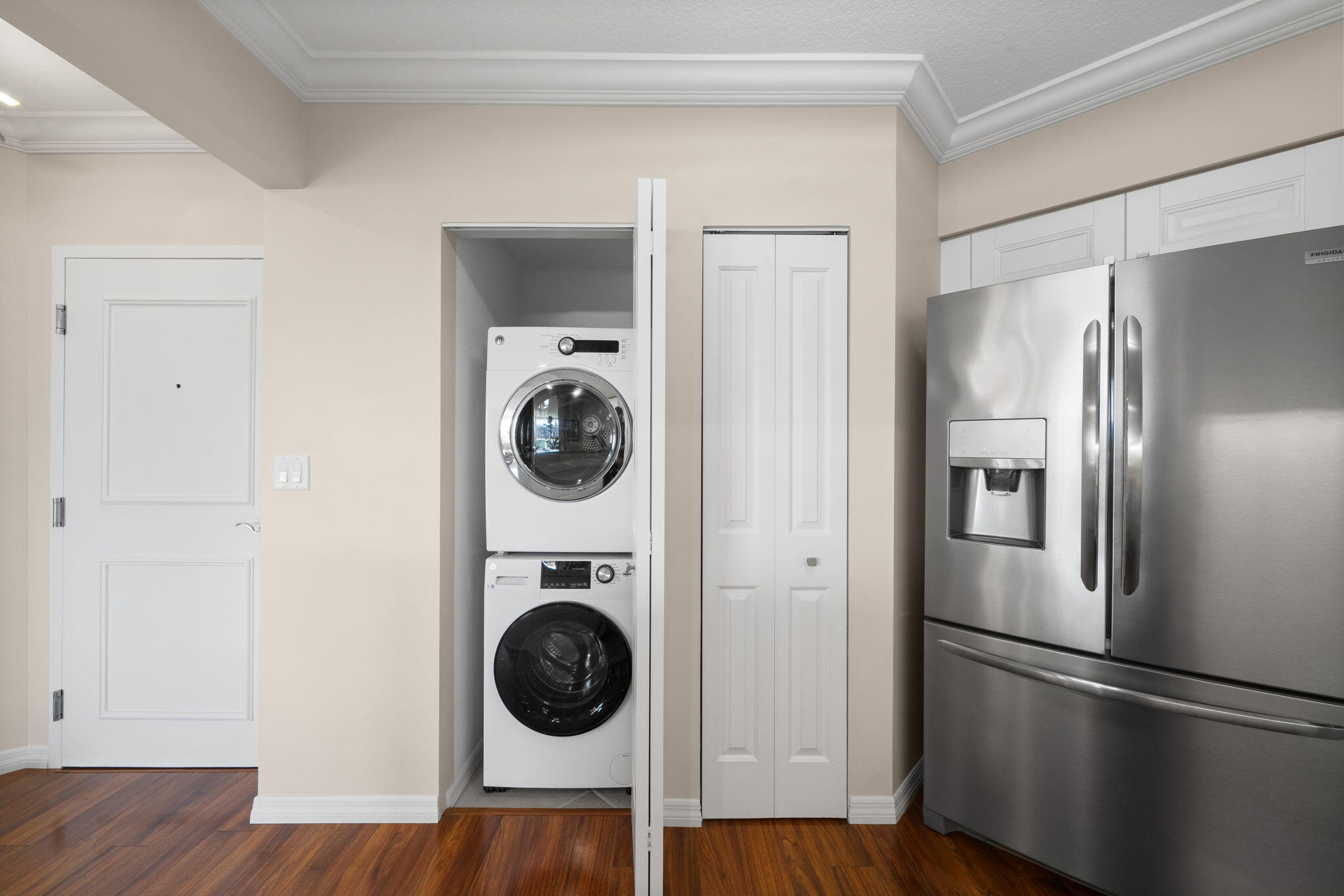 WATERGARDEN CONDO - Residential Lease