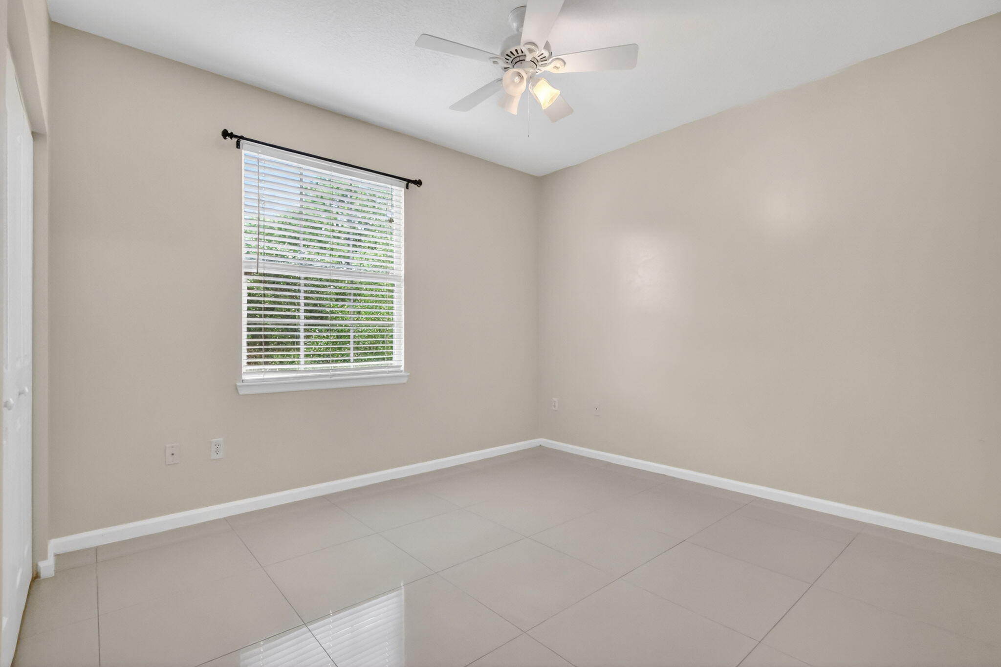 SOMERSET AT ABACOA CONDO - Residential Lease