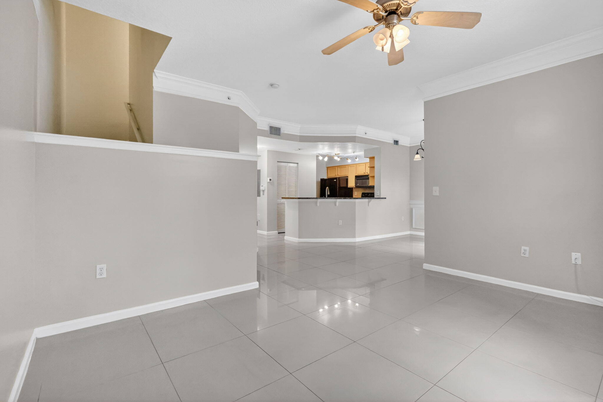 SOMERSET AT ABACOA CONDO - Residential Lease
