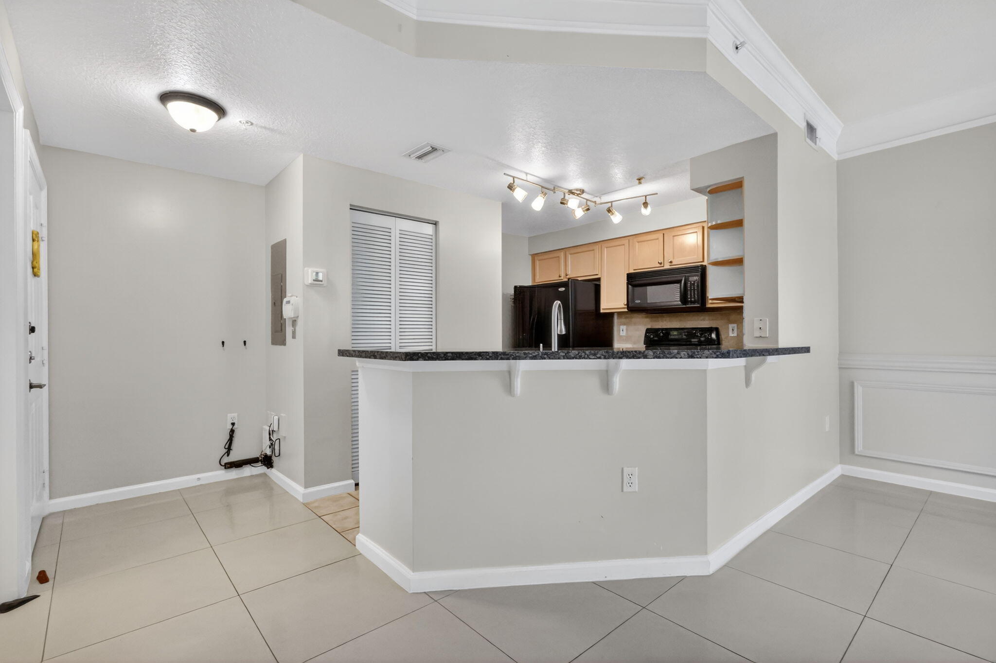 SOMERSET AT ABACOA CONDO - Residential Lease
