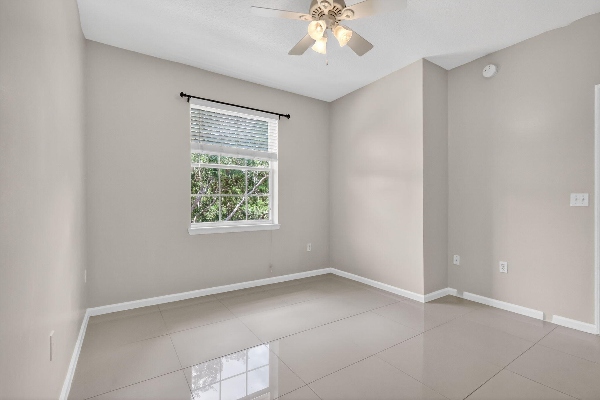 SOMERSET AT ABACOA CONDO - Residential Lease