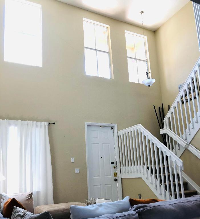 PEMBROKE FALLS PHASE 3 - Residential Lease