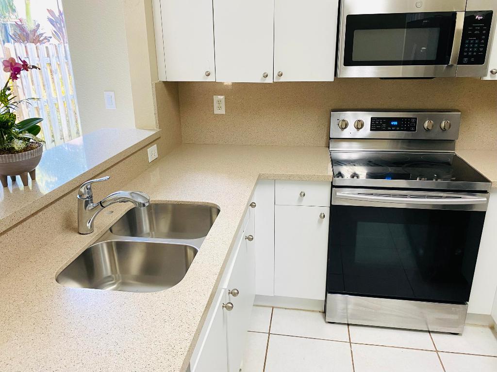 PEMBROKE FALLS PHASE 3 - Residential Lease