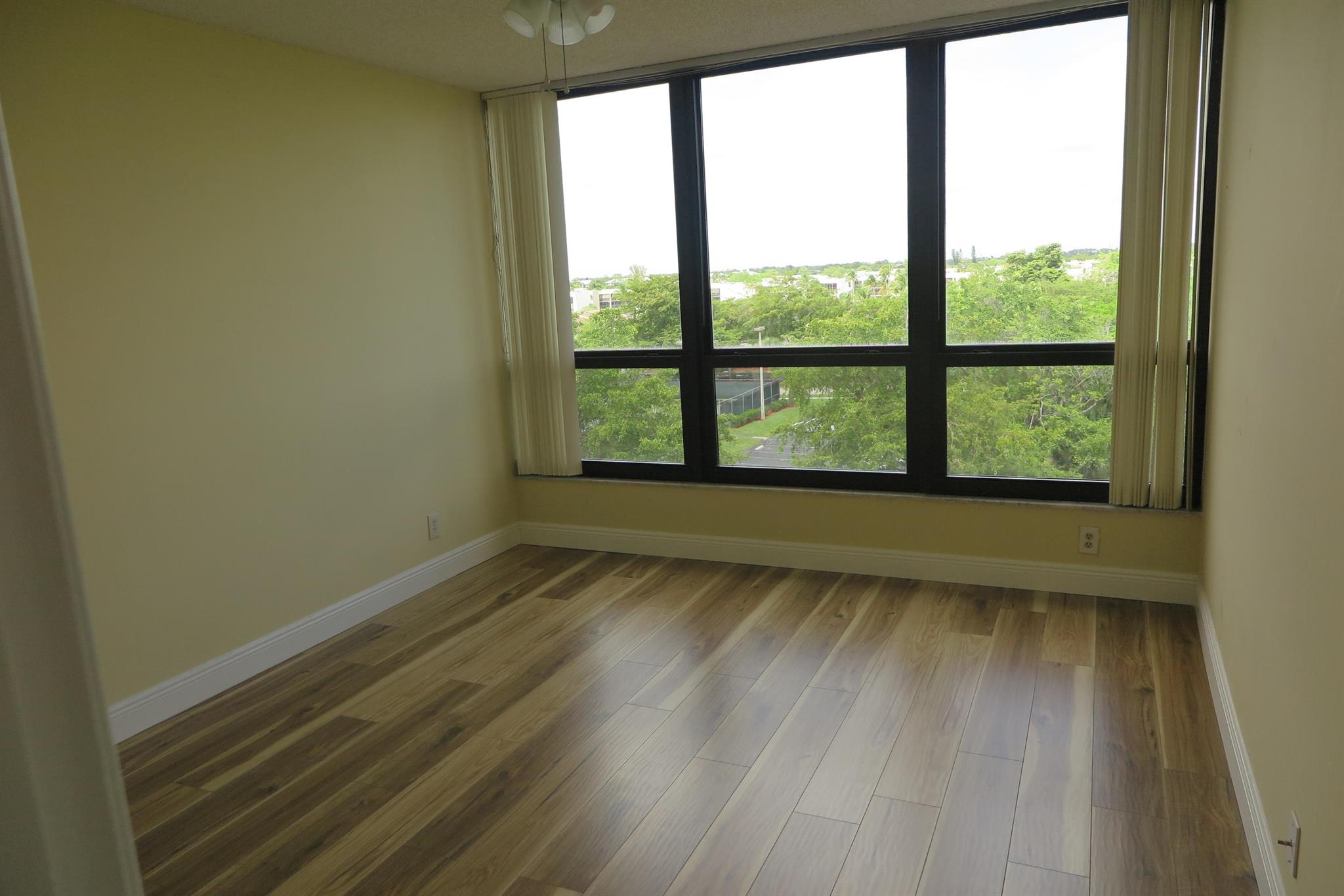 WELLESLEY PARK - Residential Lease